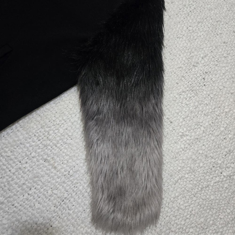 ZARA Black Zippered Hoodie Sweater Black Gray Ombre Faux Fur Sleeves Medium - Picture 11 of 15
